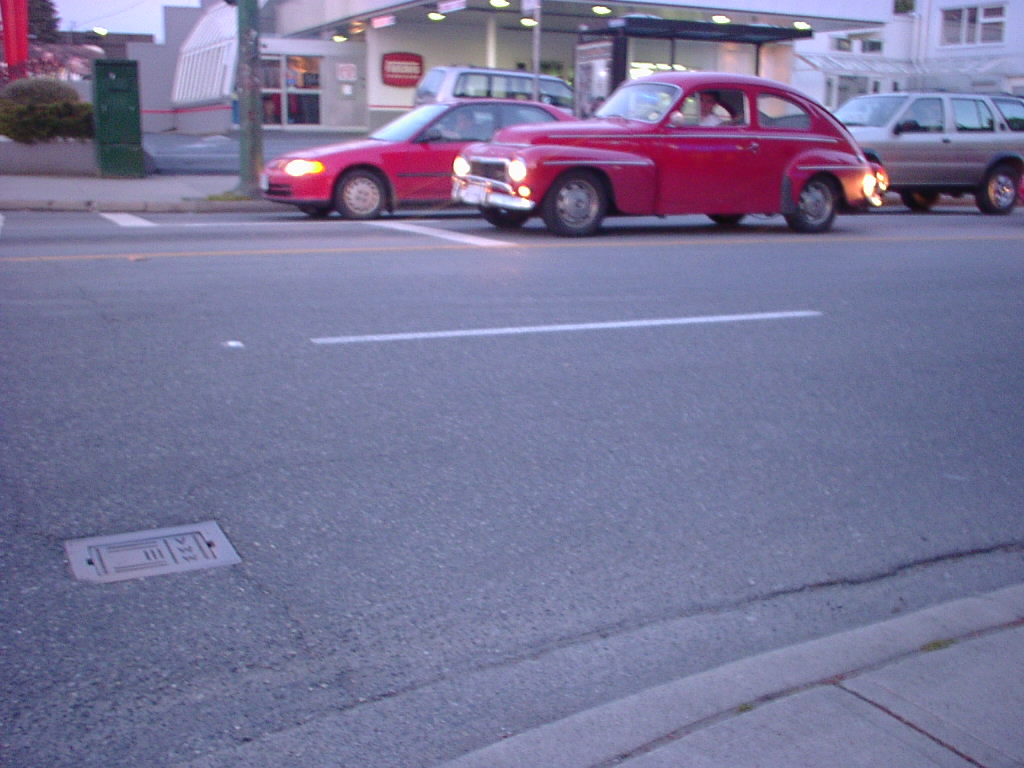 funky old red car in Vancouver 002.jpg